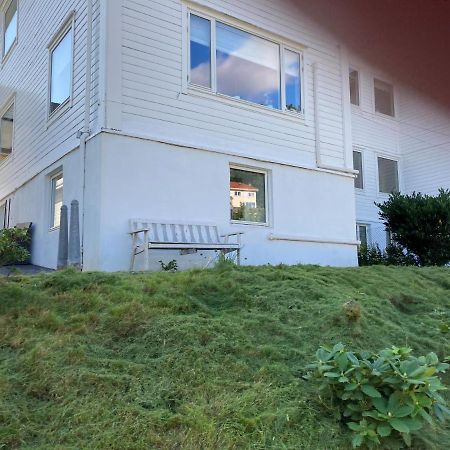 Kjellerleilighet - Naert Haukeland Sykehus. Bergen Bagian luar foto