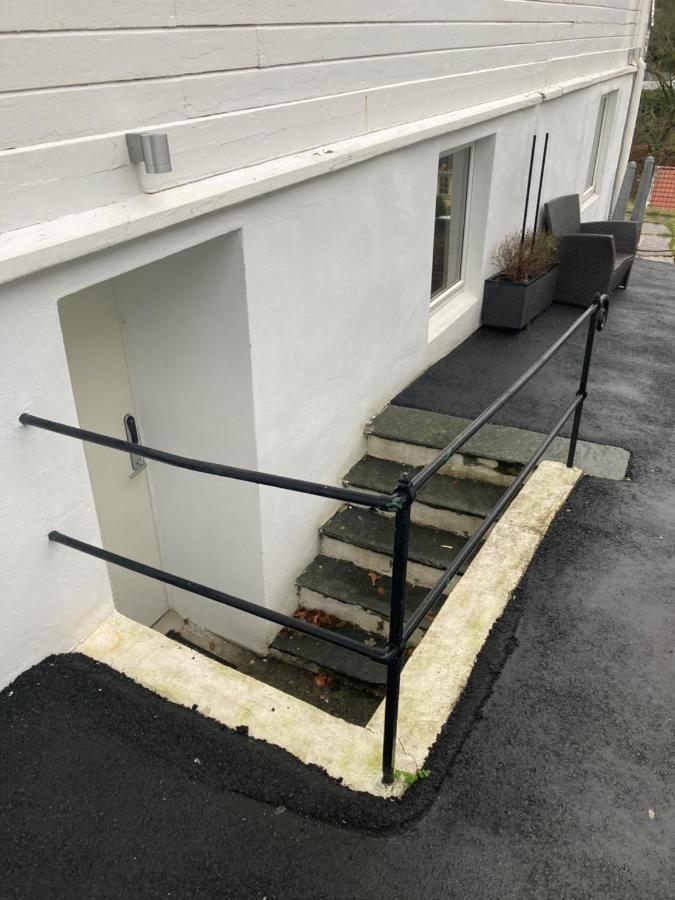 Kjellerleilighet - Naert Haukeland Sykehus. Bergen Bagian luar foto